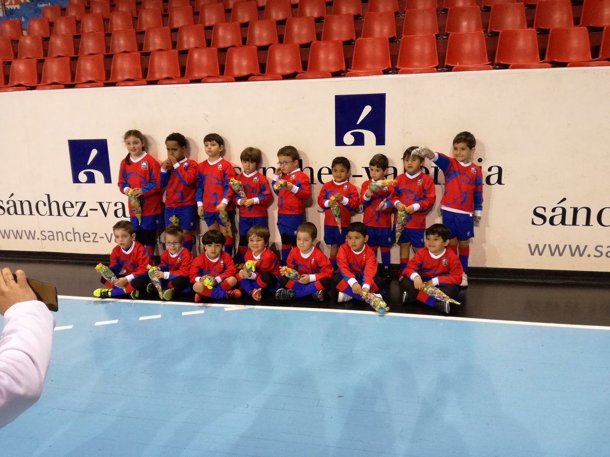 cfpegaso's tweet photo. Gran gala el Sábado de inauguración @uefval. Nuestros pequeños disfrutaron y fueron protagonistas. Empieza la temporada ⚽⚽ https://t.co/4BGE2hySfq