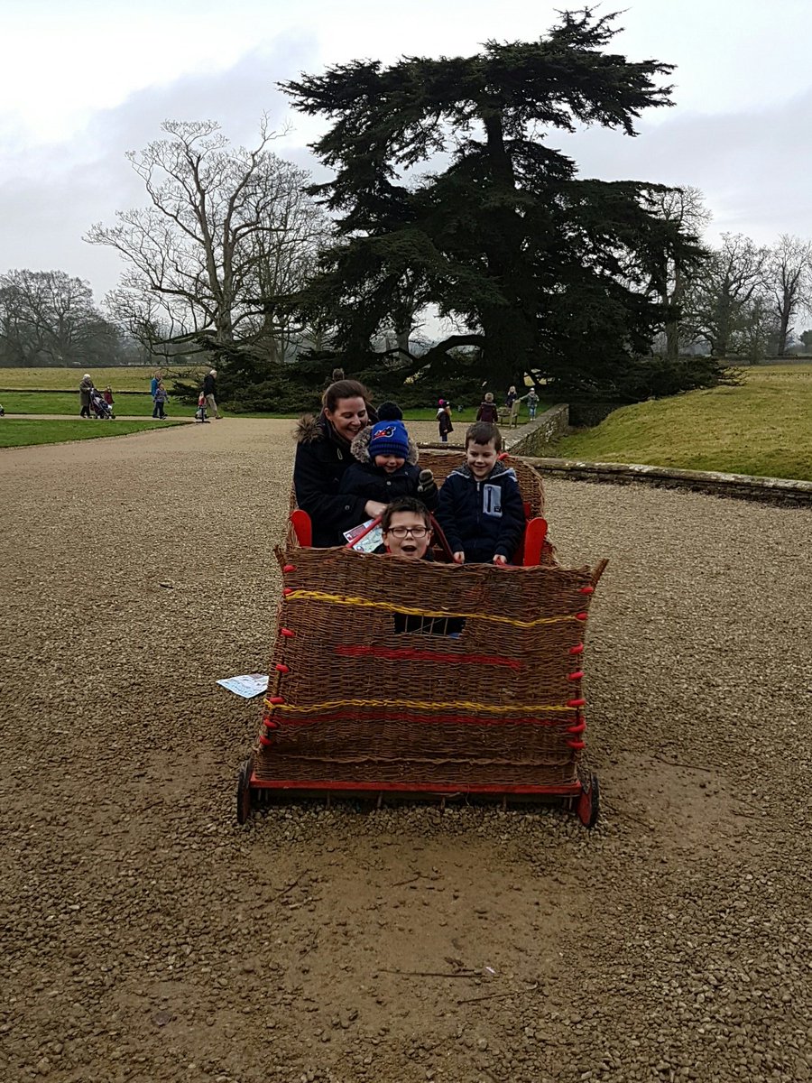 Daniel1Caz's tweet photo. Reindeer trail @LacockNT #ChristmasWeek #funwithchildren https://t.co/VhphGtxi9c
