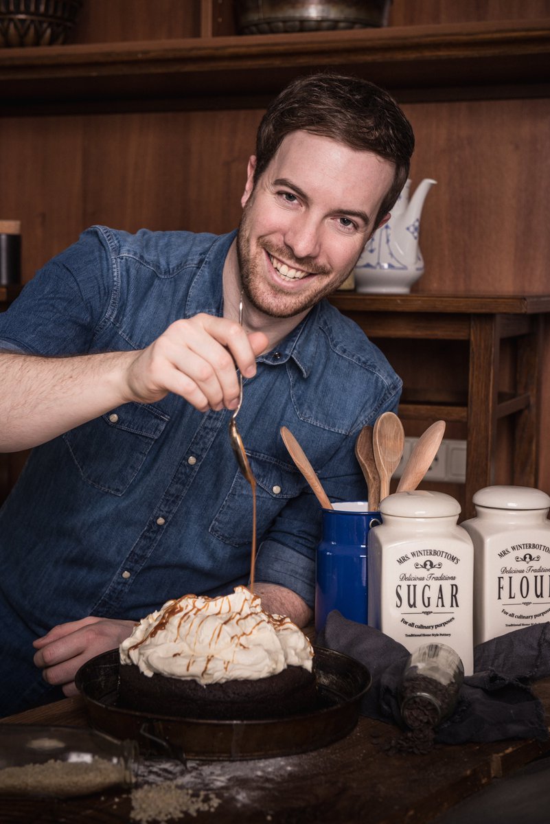 mwverlag's tweet image. #FoodbloggerderWoche: Unter dem Motto "Möge der Schneebesen mit dir sein" zaubert der @backbube süße Köstlichkeiten! web-adressbuch.de/interview-mit-…