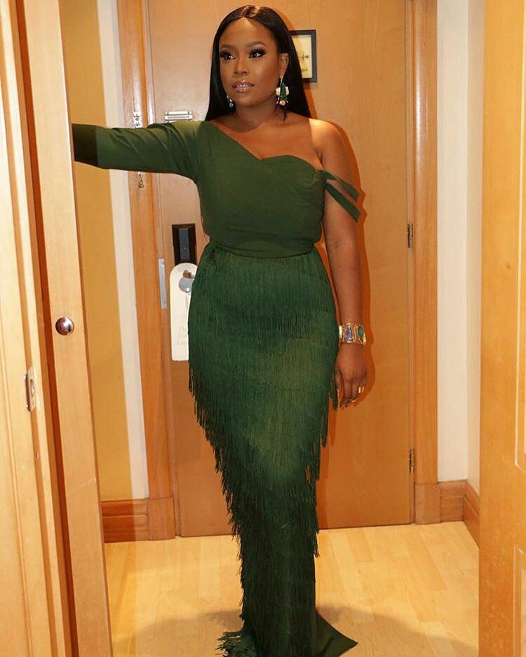 SPICETVAFRICA's tweet photo. #AboutLastNight: @mimionalaja
stands pretty in @fablanebyderin for #TFA2016 
#SPICETV #Thefutureaward2016 #Mimionalaja https://t.co/jecXHPnpq5