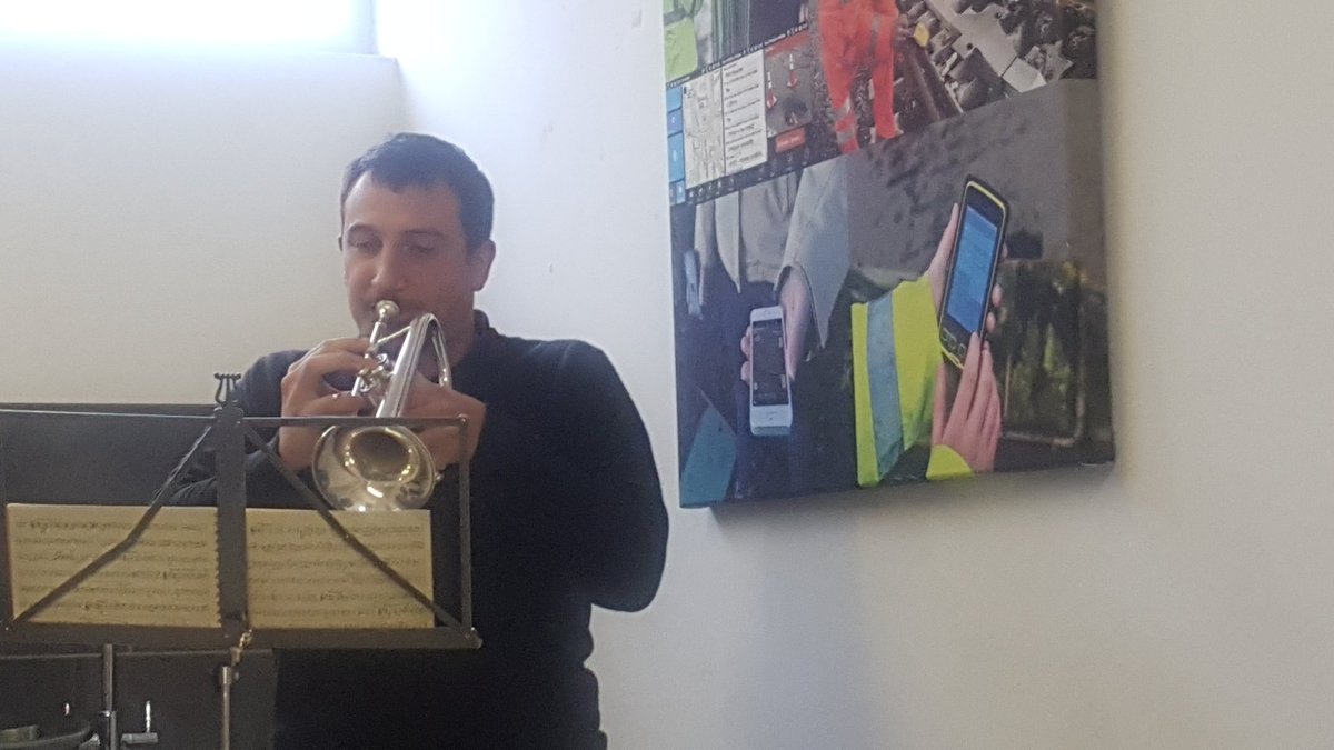 Christmas Carols at KOREC Liverpool.
Thanks to Brian Stewart for the music!
Merry Xmas everyone!