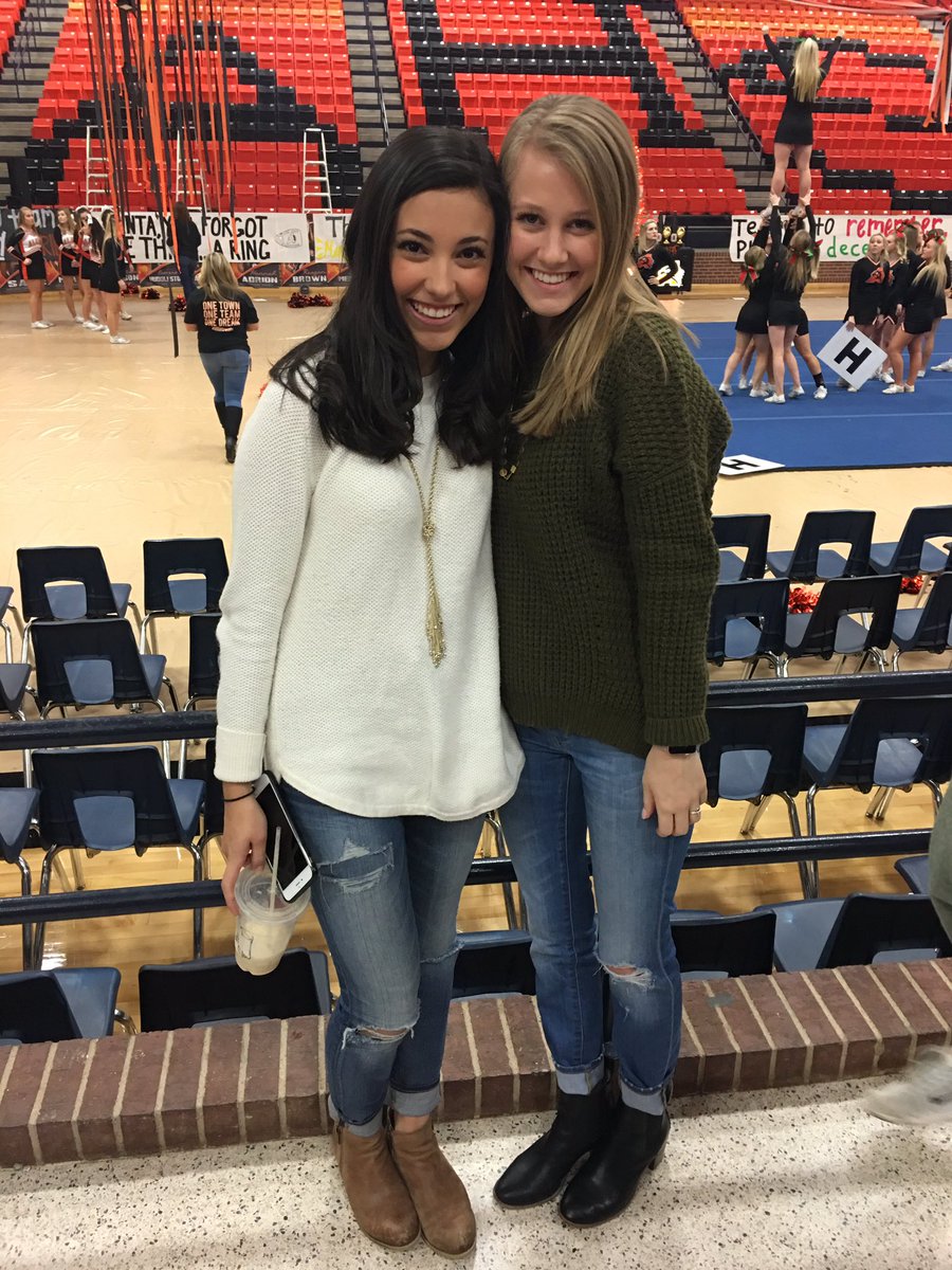 kennedy_deegear's tweet photo. Happy birthday to the best friend anyone could ask for. Thankful for concerts, jam sessions, and a friend who constantly listens. Love you!! https://t.co/LyqC6VygUi