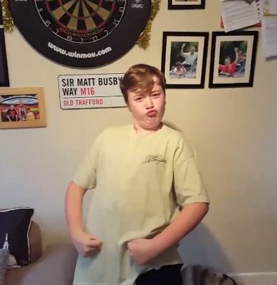 SkySportsDarts's tweet photo. These lot have proved they can #DoTheMVG!
Tweet in your best impression or upload it here:
https://t.co/XTpKwcWoLd https://t.co/r2zYo5Qrut