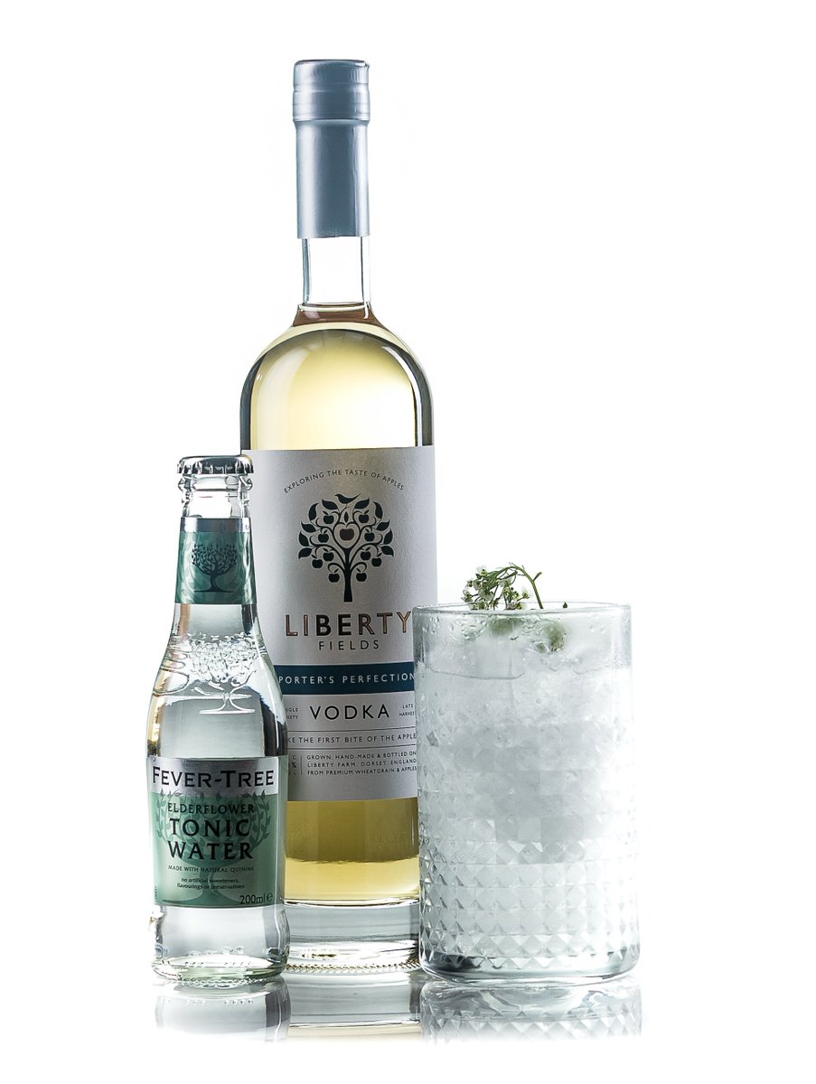 It's the end of the last working Monday of 2016! Time to celebrate with a <a href="/PortersVodka/">PortersPerfectVodka</a> &amp; Tonic <a href="/FeverTreeMixers/">Fever-Tree Mixers</a>