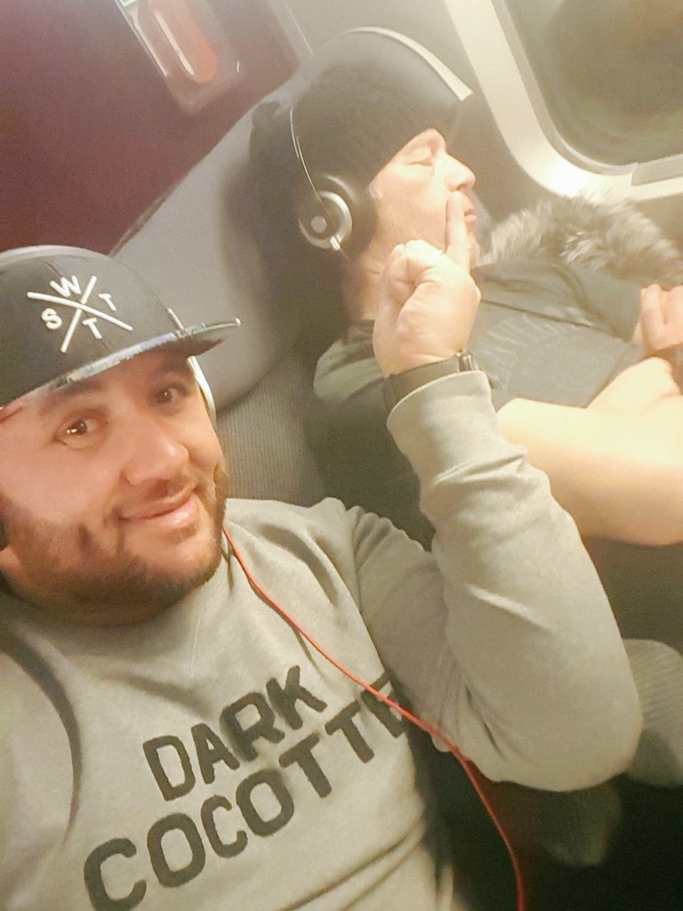 Aaaaaaaaarsh kalash il ronfle le <a href="/jmmaireofficiel/">Jean-Michel Maire</a> 👍😂😘 <a href="/watts_beyond/">Watts #RideDifferent</a> <a href="/Serge_Blanco/">SergeBlanco Officiel</a> #DarkCocotte