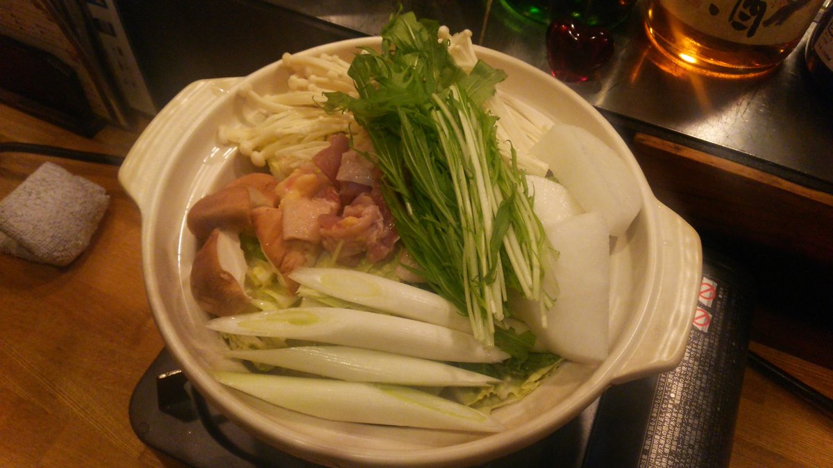 mimuchicgs's tweet image. 今日はお昼から、梅田へ！昨年も行ったドイツクリスマスマーケット。んでもって、そのあとはいつもの詩鶏(笑)何年も行ってますが、実は鍋は初めて(≧∇≦) 締めの雑炊まで美味しくいただきました(〃▽〃) ありがとう☆
#詩鶏
#鶏塩ちゃんこ