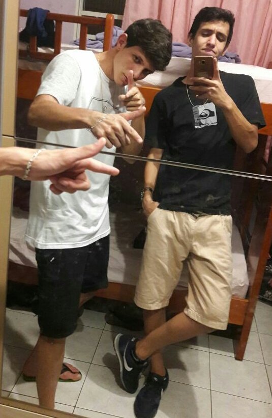 CarrijoMarcos's tweet photo. Eu ajoelho e vc reza 🎵👊❤ https://t.co/iUZOCbRhRC