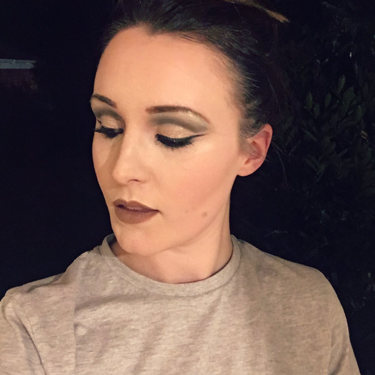 klcosmetics's tweet photo. Who else loves a #cutcrease ? 🙋🏼💁 I love this look from a couple of weeks ago #selfie #MOTD #makeup https://t.co/eBb7fpdnMj