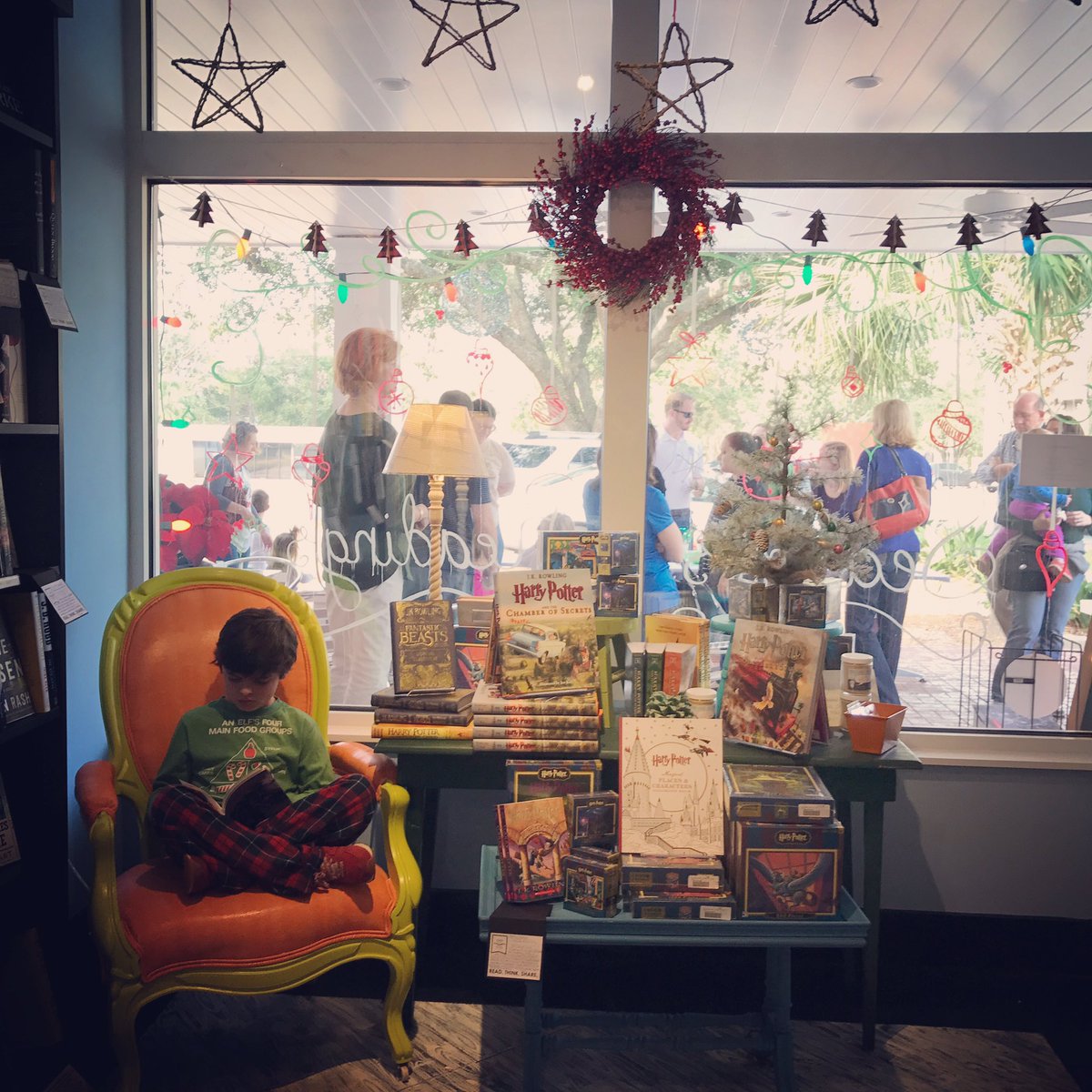 midtownreader's tweet photo. It's hard to walk by a Harry Potter display and not stop for a quick read. We get it. πβ‘οΈπ#midtownreader #readlocal https://t.co/cHJ19S09La