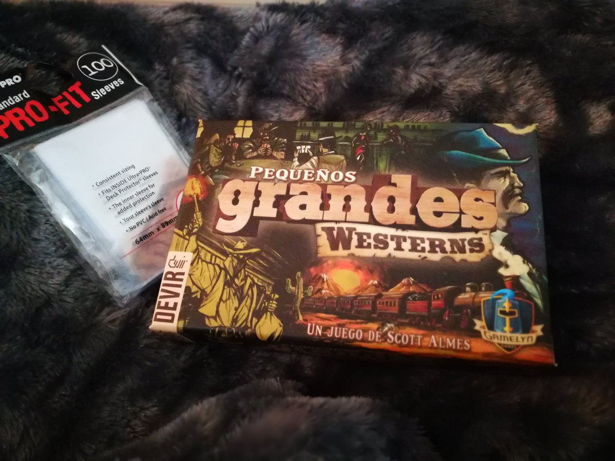 microboardnews's tweet photo. Ya que en #dau2016 era imposible comprar nada,me he tenido que desquitar mi tienda habitual, #Homelands .Amo ésta serie de juegos,brutales. https://t.co/H3vuYwCtz3