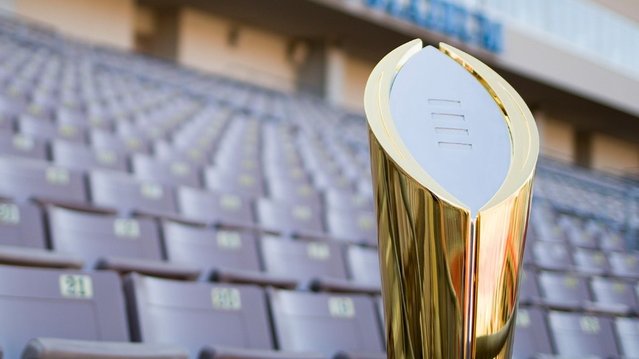 JSalz12's tweet photo. We're using Social Media to predict the College Football Champions... https://t.co/5wZjquwEAH https://t.co/Z47ePxGbwp