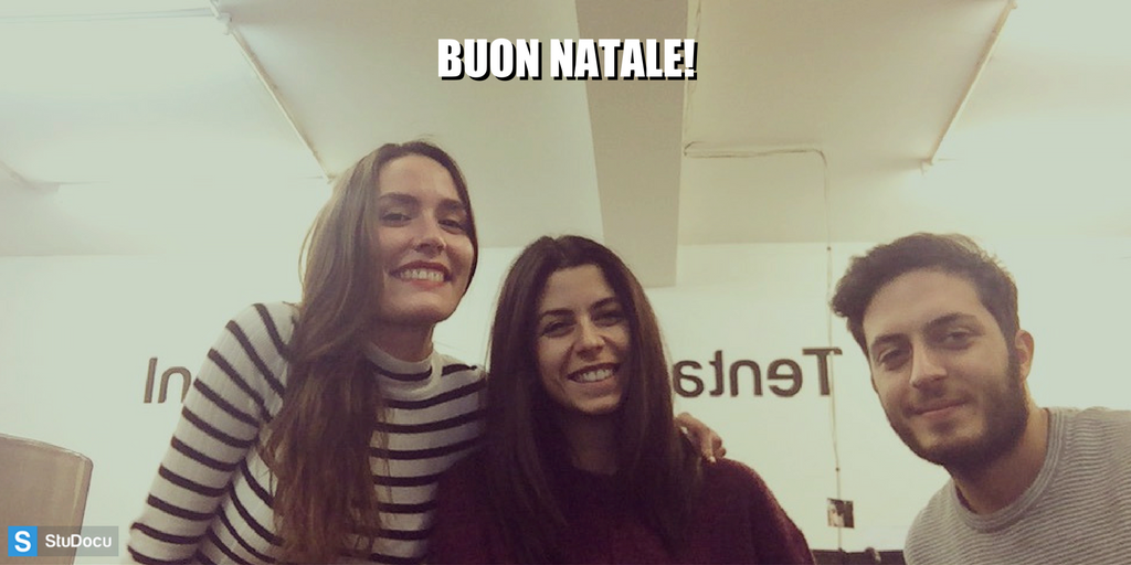 StuDocuIT's tweet photo. Buone vacanze natalizie dal team di #StuDocu! Con affetto <3 @40gennaro @1_bovo
e @ClaireBrn #ChristmasWeek #merrychristmas #21dicembre https://t.co/AHFMxLyoTP