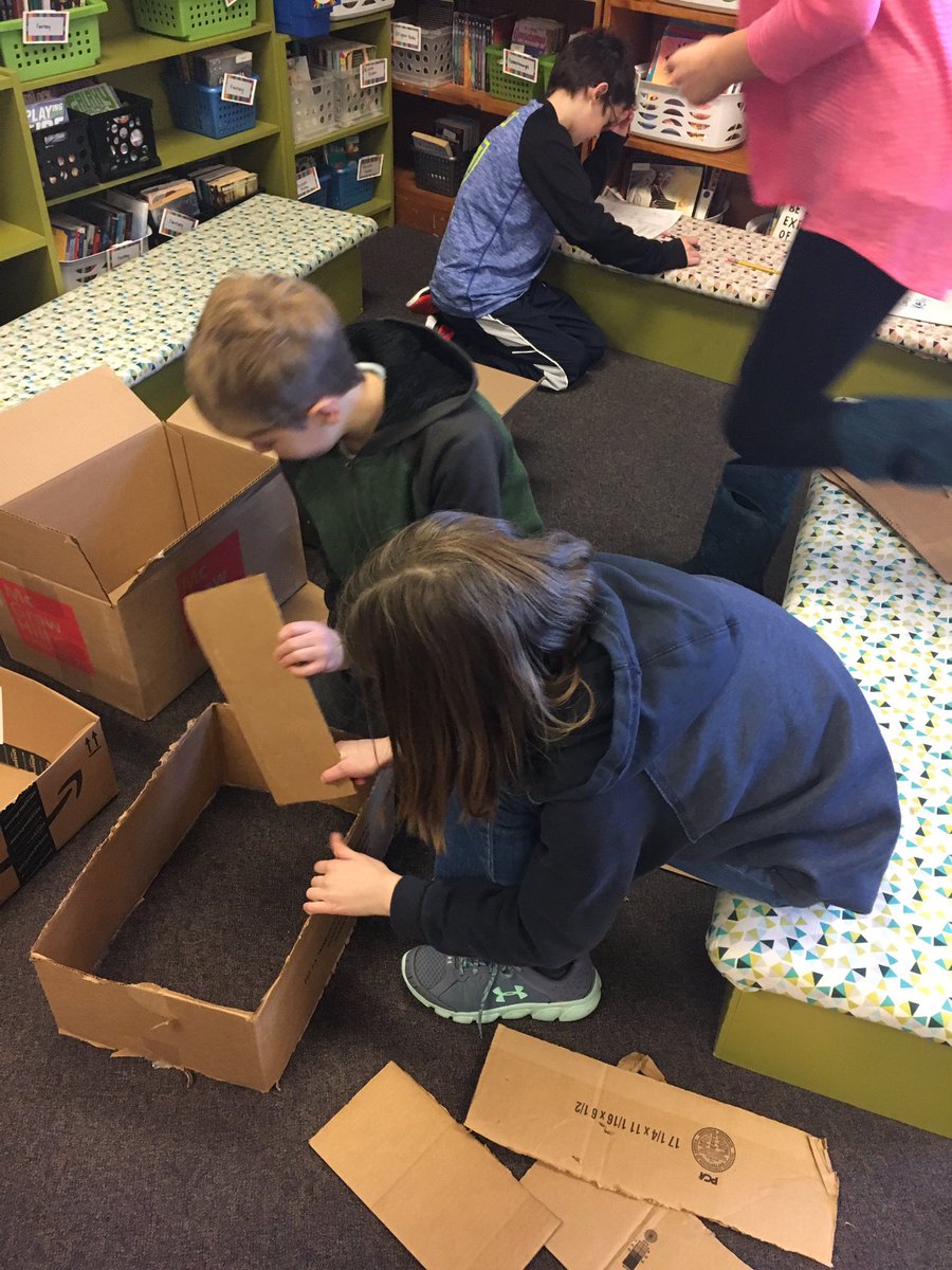 jesslwentworth's tweet image. @5Wclassroom is building for #marschallenge today!