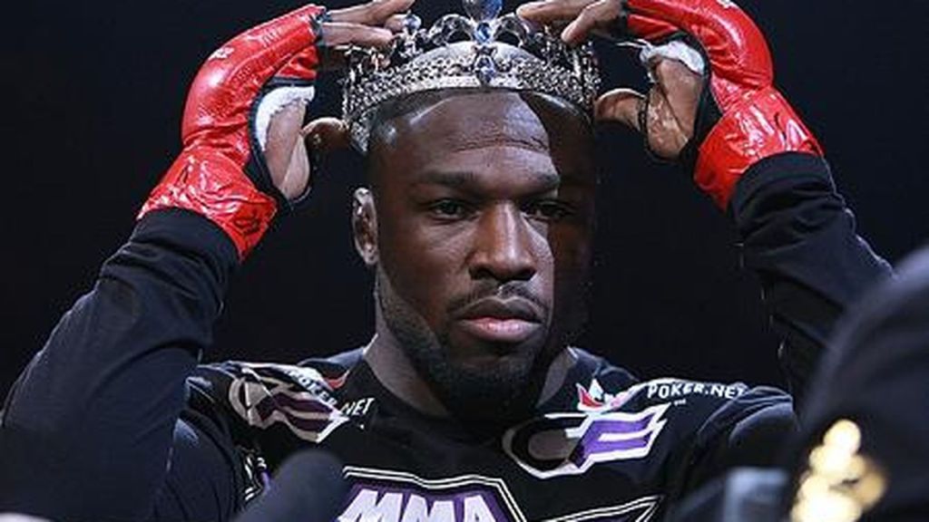 Years and years band. Кинг аут. King crimson aut. Сакраменто кингз. Roblox yba king crimson requiem.