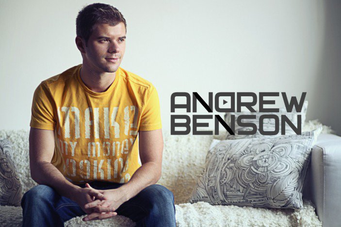 AudiaryPro's tweet photo. Hey! Don't miss #AudiaryPurple 019 with @benson_music tomorrow at 6 PM EST / 12 AM CET @ https://t.co/NgjEIDp4hw https://t.co/Uj8MMH2loV