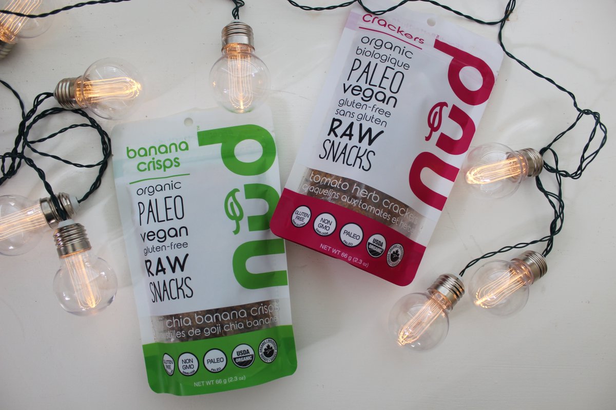 #Christmas is a week away, but the holiday parties/festive treats aren't slowing down! Make sure to continue to fuel up with #healthy snacks