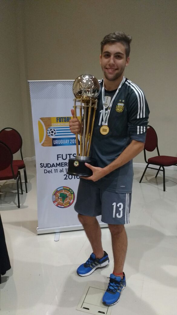 AgostoFutsal's tweet photo. Felicitaciones al plantel y CT argentino y en especial a nuestro arquero y representante @MatiStarna por el titulo #SudamericanoSub20!! https://t.co/tdkSju7Uj6