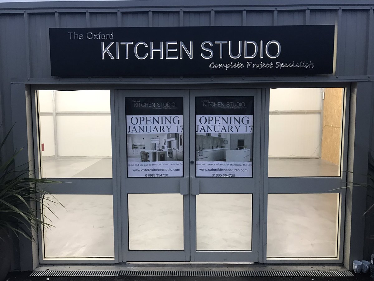 oxkitchenstudio's tweet photo. Our showroom is taking shape! Sign up, polished concrete floor finished.
#itsasignfromabove https://t.co/C9s4LmgleQ