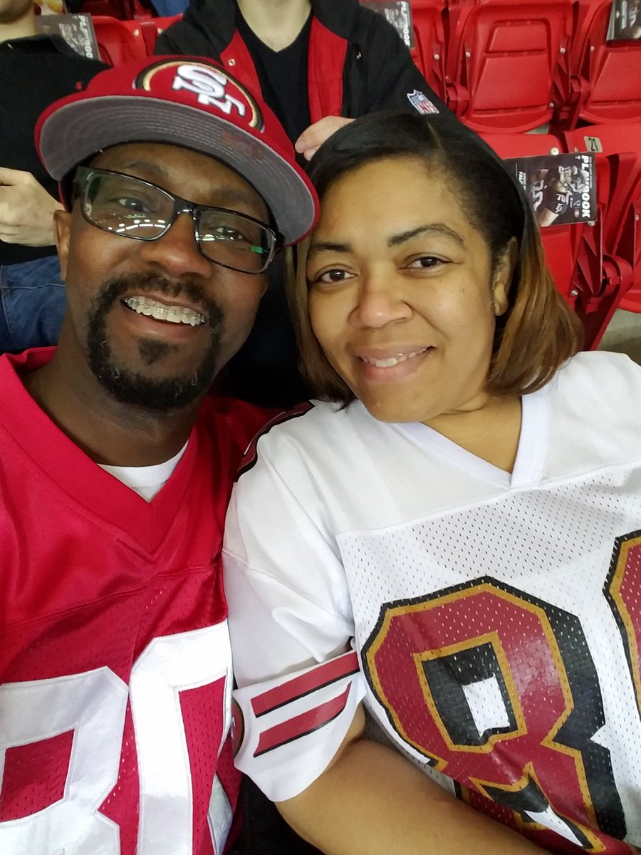 macman8970's tweet photo. @nflnetwork @GCells85 @NFL Had a great time at the game, just hate that we lost. https://t.co/L8PlJv9LI6