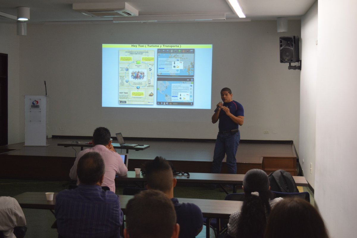 Camara_Armenia's tweet photo. #AEstaHora empresas oferentes de innovación de la región exponen sus propuestas de valor en el primer #SUNNMeetUp de #Armenia. https://t.co/byNFqS18oF