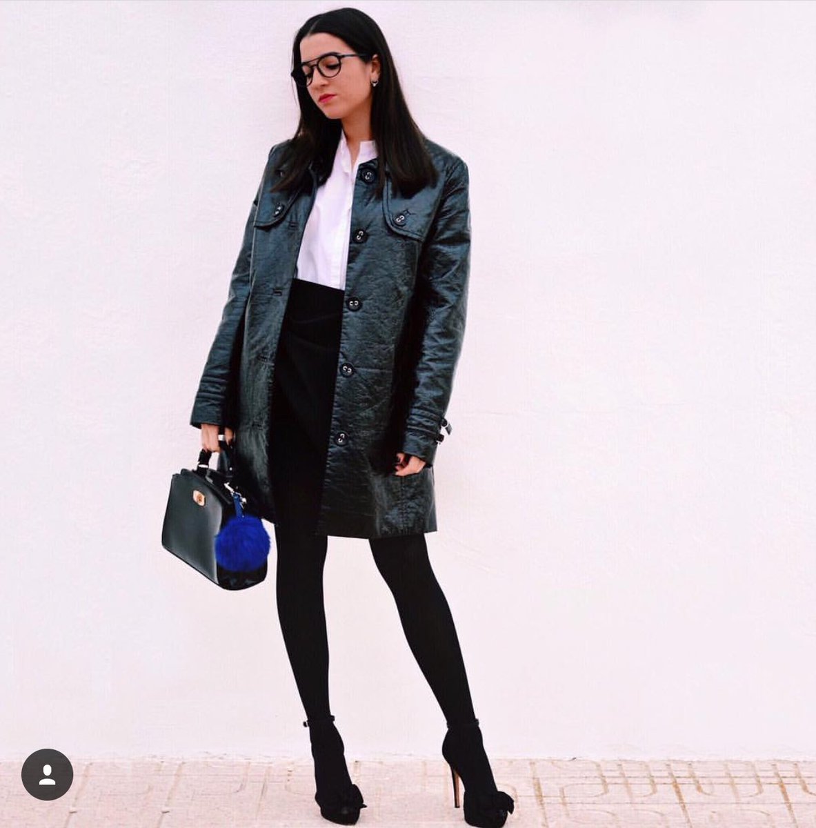 WITEyewear's tweet photo. Os presentamos una #witter de honor que luce sus #WITmadeforme con un estilo muy personal e intransferible. ¡Gracias @jarabedemoda! https://t.co/9CYwJ0J53k