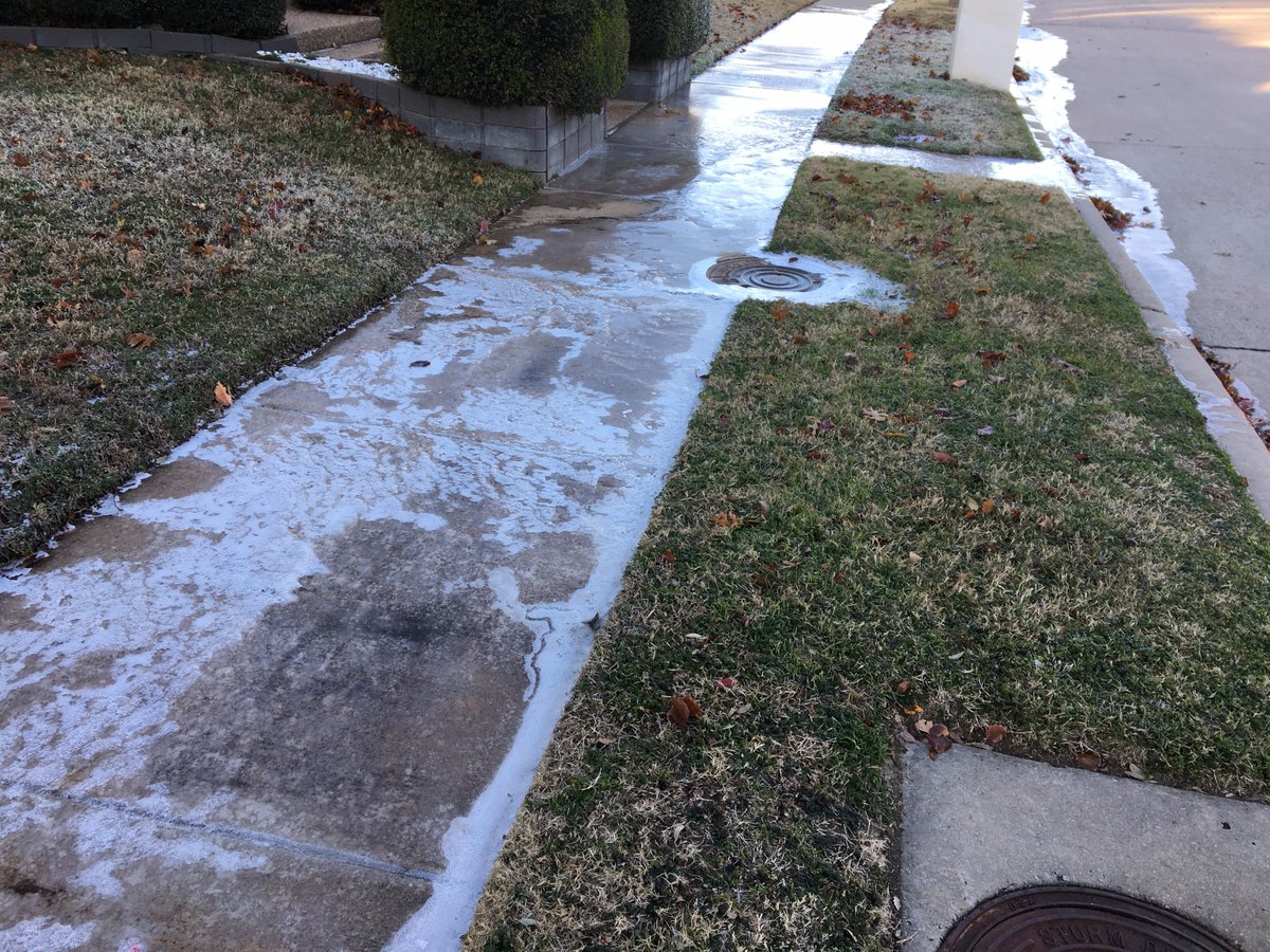 vlwigg's tweet photo. What happens when you don't turn off your automatic sprinklers and temperatures dip into the teens. Come on, people! #frisco #waterwise https://t.co/snRKozpEUV
