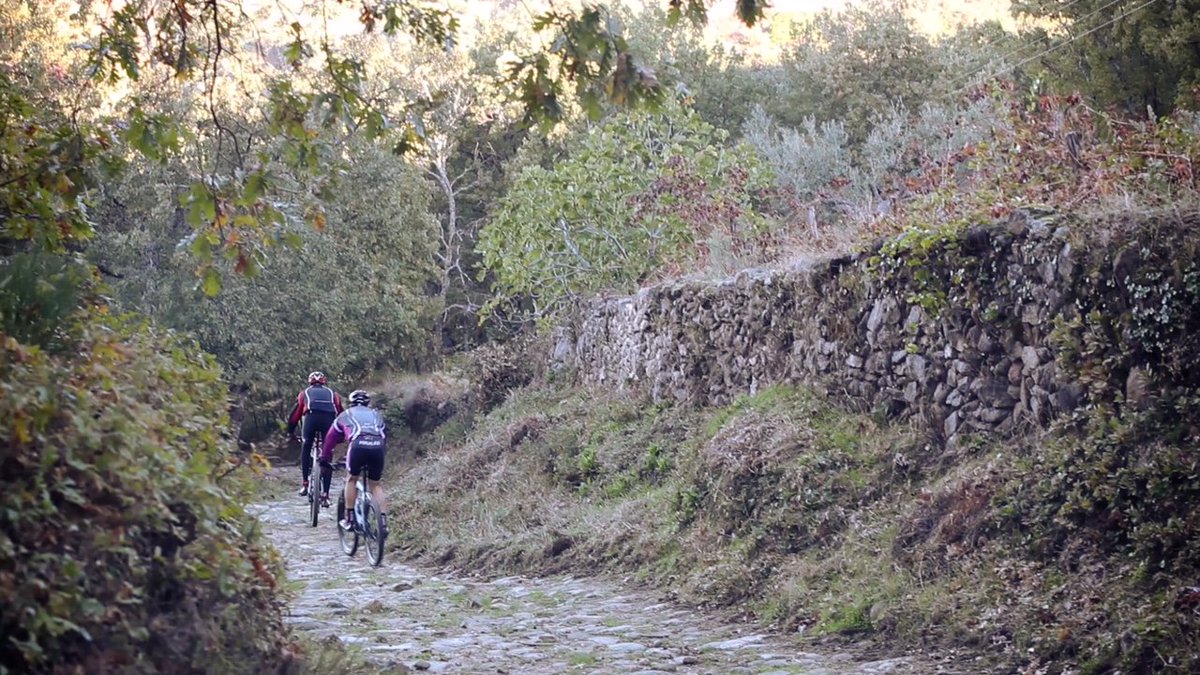 ¡Extra! ¡Extra¡ Ya tenemos algunas imágenes de los nuevos vídeos de promoción de #SierradeGata para el #2017 #parquecultural #MakingOf
