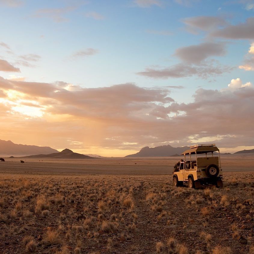 pintoafrica's tweet photo. Namibia ..... as far as the eye can see .
.
.
.
.
.
.
.
.
.
#ecoluxury 📷wolwedans #offtheb… https://t.co/gbRnv7DHlN https://t.co/HqjgMQdR5Y