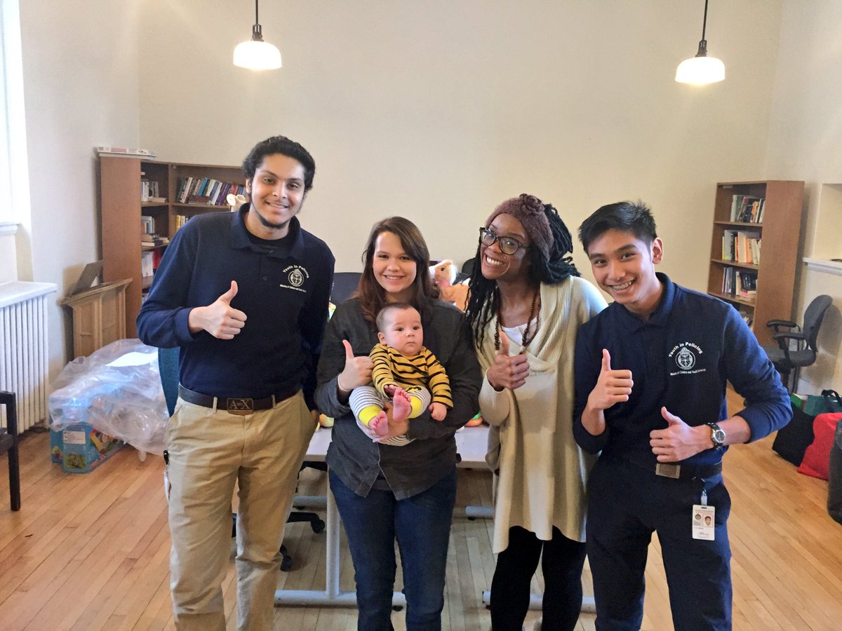 AlexLiComms's tweet image. THANK YOU #Toronto 👏🏻for UR donations🎁 to ANOTHER charity of ours!! @HumewoodHouse #MakingADifference for single parents &amp;amp; their children!👍🏻