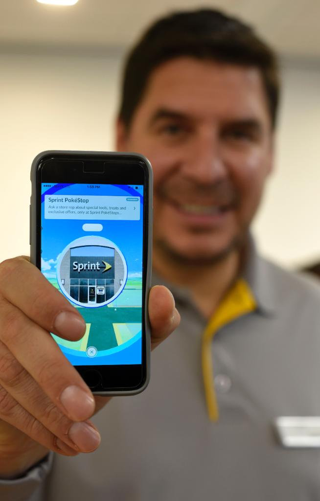 Take a #selfie at your #SprintPokeStop or #BoostPokeStop &amp; you could win great prizes in our #PokemonGo #sweepstakes bit.ly/2hS1g6G