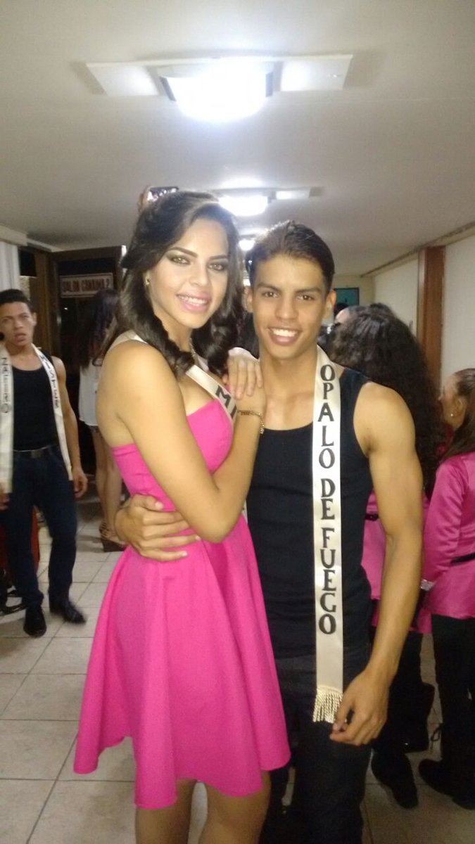 GrupoCazas's tweet photo. Una noche llena de juventud y talento la organizacion @GrupoCazas celebro la elección de la Imagen Miss y Mister de #CazaModels https://t.co/equs5cFjTE