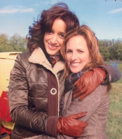 JENNIFER BEALS C0E16zCUsAAK3Ik