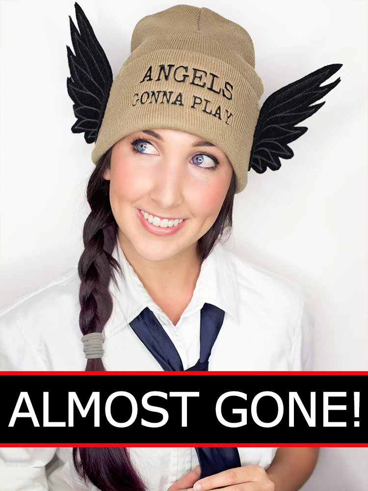 HillywoodShow's tweet image. Only 3 Angel Beanies left!
Only 9 Moose Beanies left!
Hurry!  Before they're gone!  😱🎁

⭐️ ShopHillywood.com  ⭐️