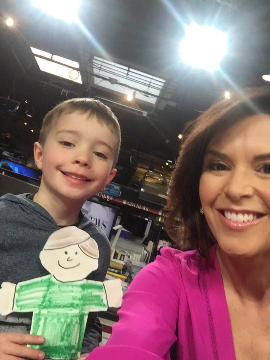 Meg Oliver On Twitter Cbsnews Look Who Stopped By The Cbsnlive Set Flatstanley All The Way From Lasvegas Nancylanecbs