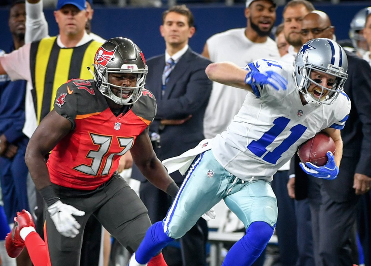 dallascowboys's tweet photo. When you think there's a parking spot but it's just a small car... https://t.co/Eyb2NxScOm
