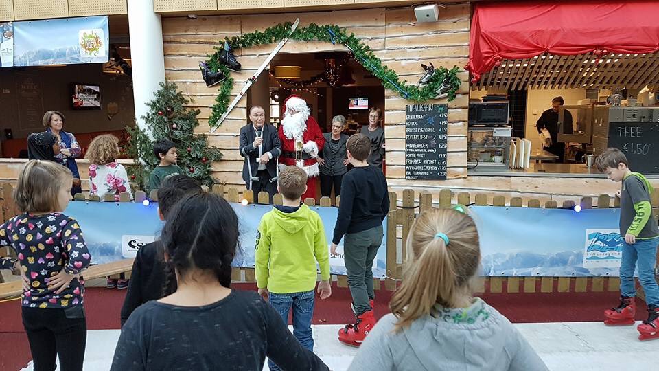 Hintham on ice is gestart! Bedankt @PaulHilgers dat je ondanks je blessure gekome bent om de opening officieel te doen!