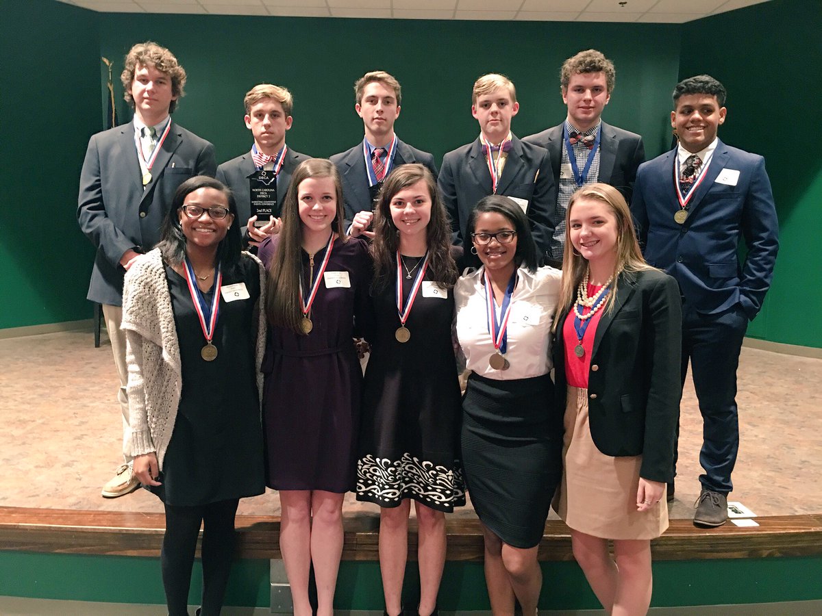 CHSdarkhorses's tweet photo. Congratulations to all the @DecaClinton Regional winners! https://t.co/Qj737TssBC
