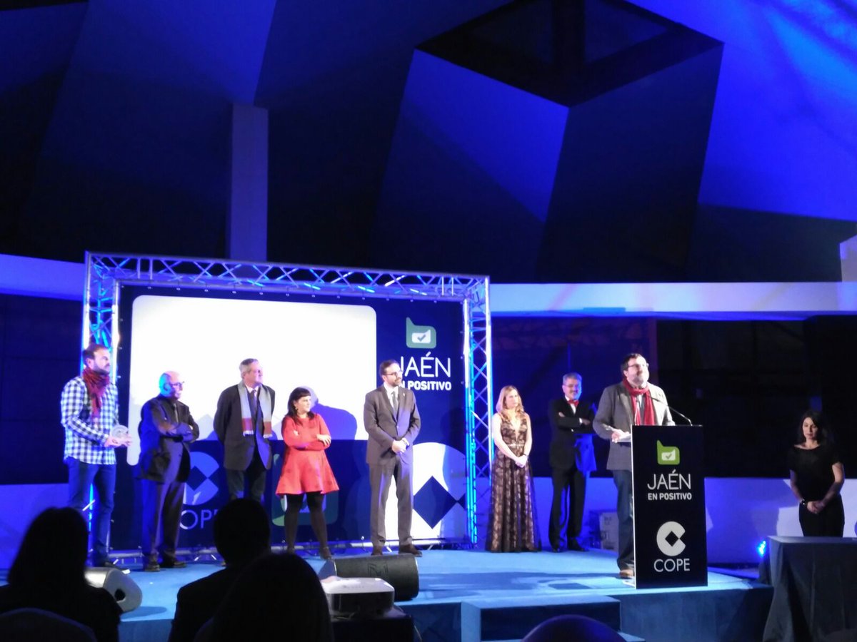 ujaen's tweet photo. El proyecto de investigación 'Iliturgi' de la @ujaen recibe el Premio Cope en Positivo 2016 @CopeJaen https://t.co/6lprmjYreh