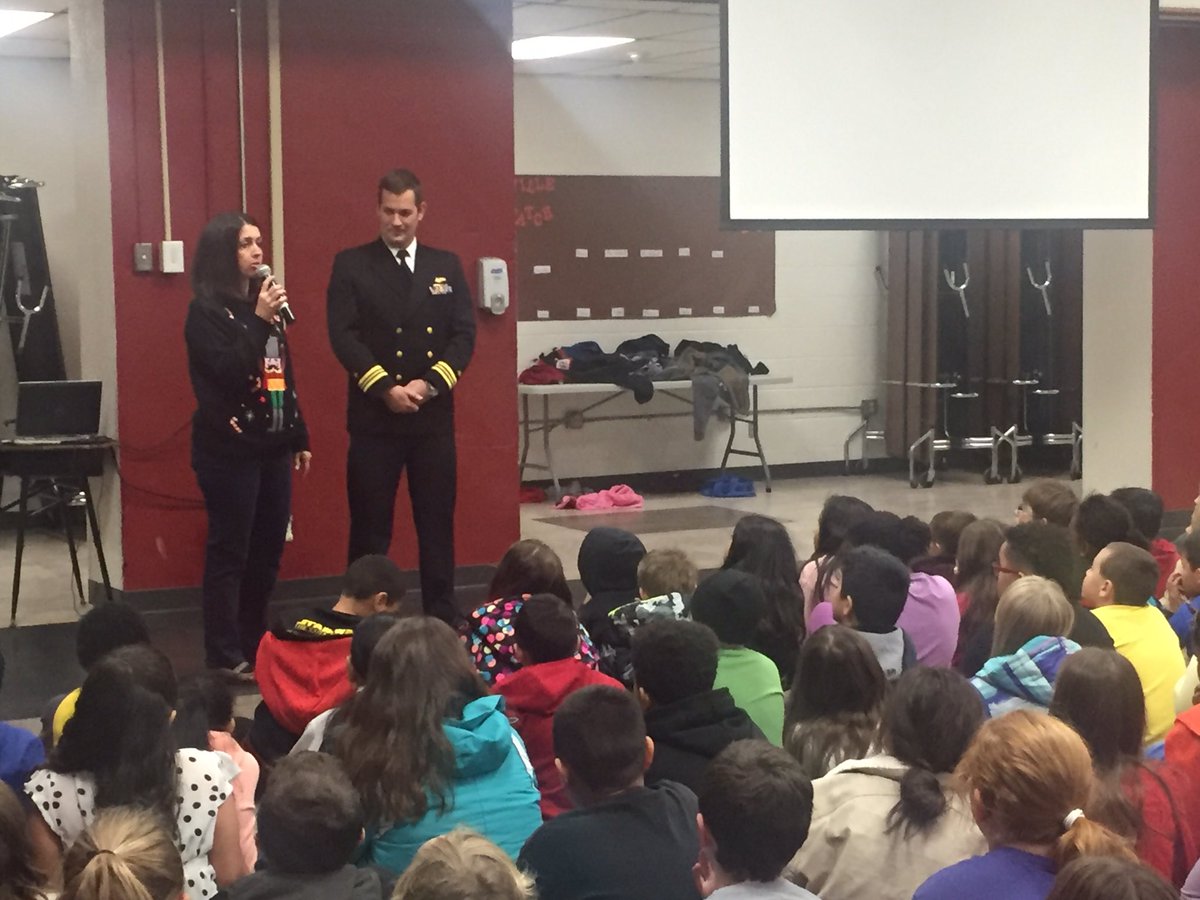 HouchinElem's tweet photo. LCDR David Colbert of the US Navy, inspiring our Bulldogs to be the best they can be! @MoorePublicSch https://t.co/BzQApPCGB1
