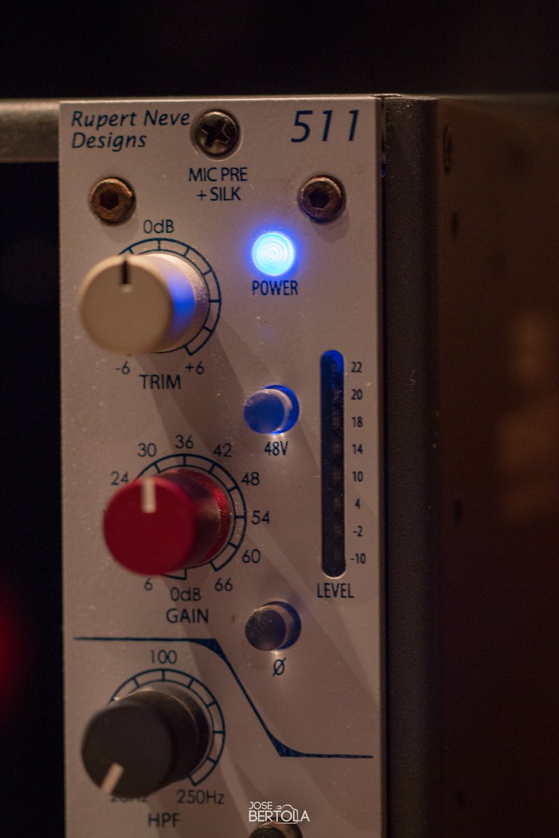 Ya grabamos las Baterías de las Canciones de nuestro próximo disco. #SeViene  <a href="/Rupert_Neve/">Rupert Neve Designs</a> <a href="/ThisIsAPIaudio/">API Audio</a> <a href="/LudwigDrumsHQ/">Ludwig Drums</a> <a href="/GrossoFran/">Fran Grosso</a>