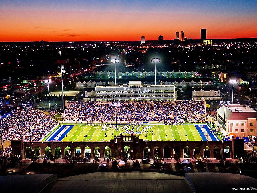 PickSixPreviews's tweet photo. Tulsa becomes 1st team ever with this 5-player combo:
• 3000+ passer
• 1000+ rusher
• 1000+ rusher
• 1000+ receiver
• 1000+ receiver https://t.co/zeE2MiN2Ws