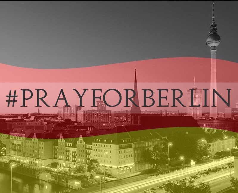 Podolski10's tweet image. #PrayForBerlin 🇩🇪🙏🏻 #Berlin