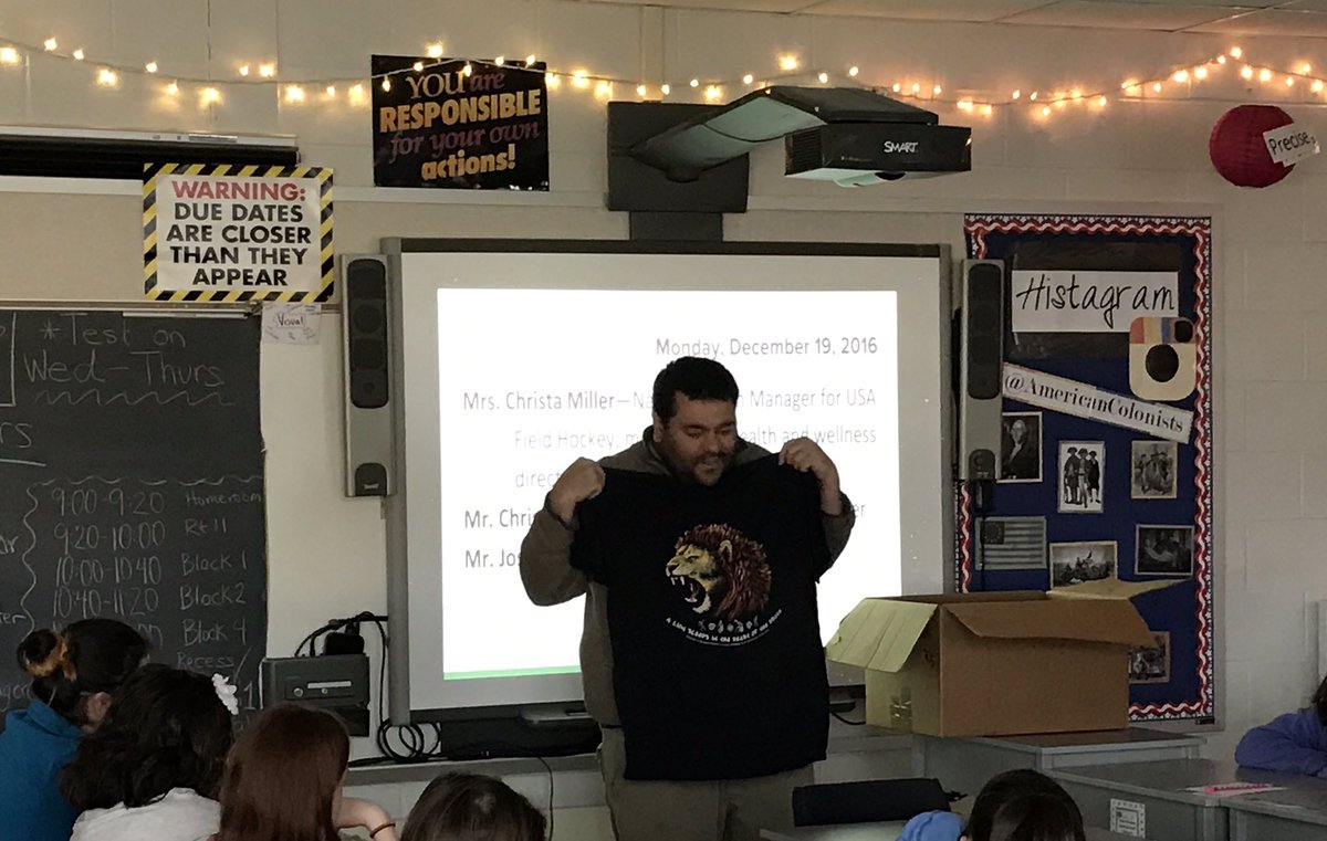 Hoffer6thGrade's tweet photo. At Career Day, Chris Newcomer of @BigPlanetTees shared how he became a local entrepreneur and screen printer. We are #SalisburyElemProud! https://t.co/Uwp0n5GOXO