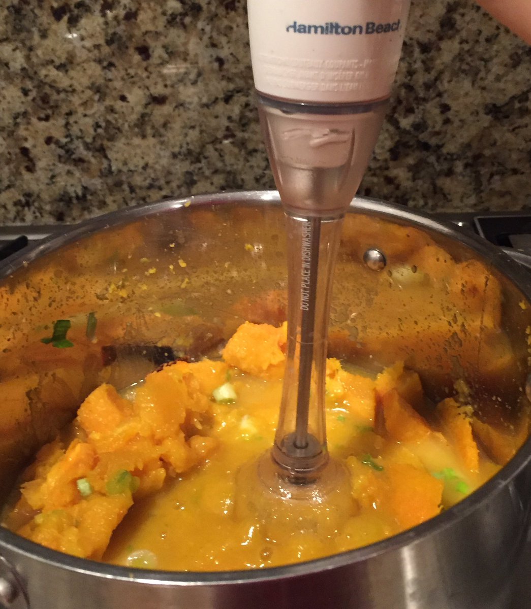 FitFoodFun's tweet image. It's the perfect time to make #soup. Roasted #WinterSquash like pumpkin &amp;amp; butternut blends easily with green onion &amp;amp; stock; tasty &amp;amp; warm.