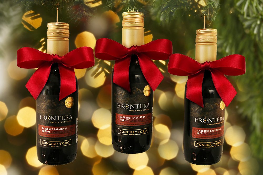 Dreaming of a wine #Christmas? Our mini bottles are the perfect way to get in the spirit. 🎄