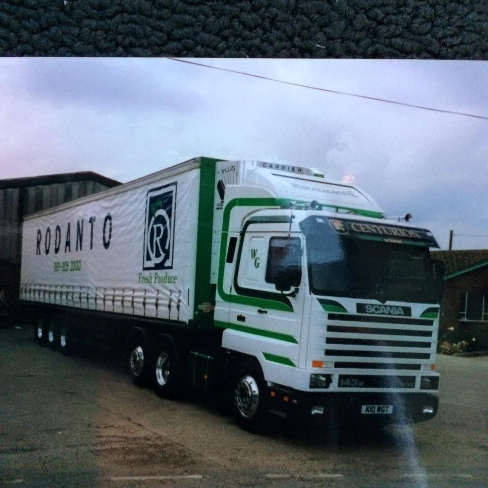 mikytg's tweet image. this is how I remember rodanto trailers