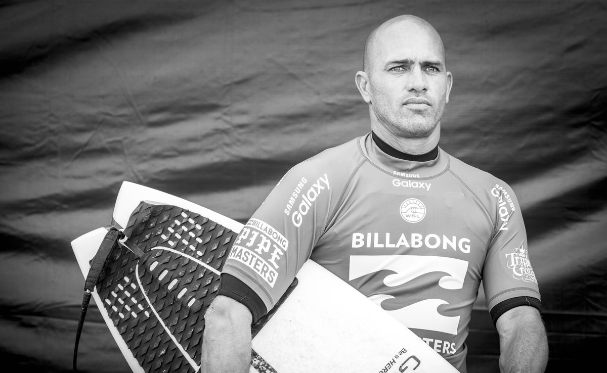 wsl's tweet photo. .@kellyslater is up against @ryancallinan in #BillabongPipeMasters Rd 5, Heat 3 👉 https://t.co/fGxd8GzEaX https://t.co/lAfgkRH6sV