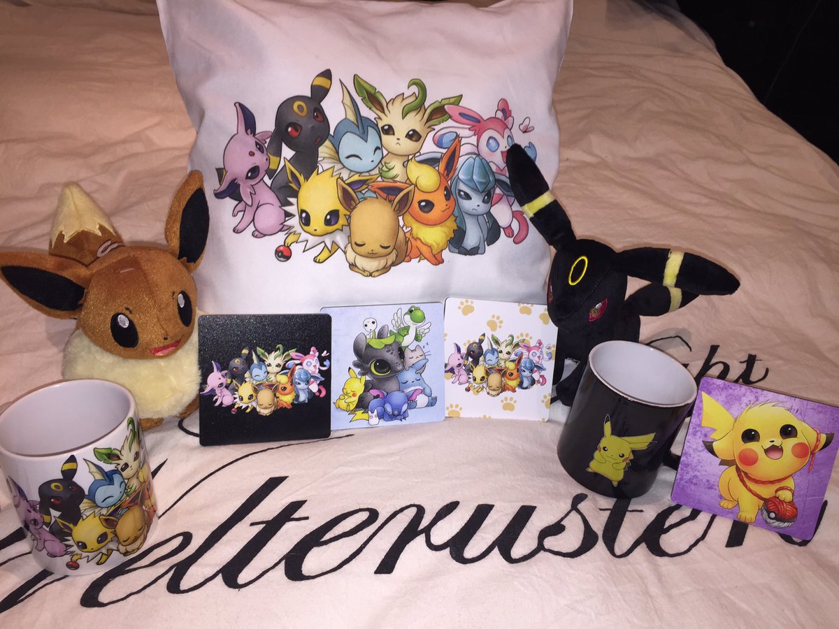 GhosthowlerGO's tweet photo. When you go to @dutchcomiccon and get your Girl "some stuff". #PokemonGO @trnrtips Nick I looked for Lickitung to send you 😜. https://t.co/4BK7wmQ8w7