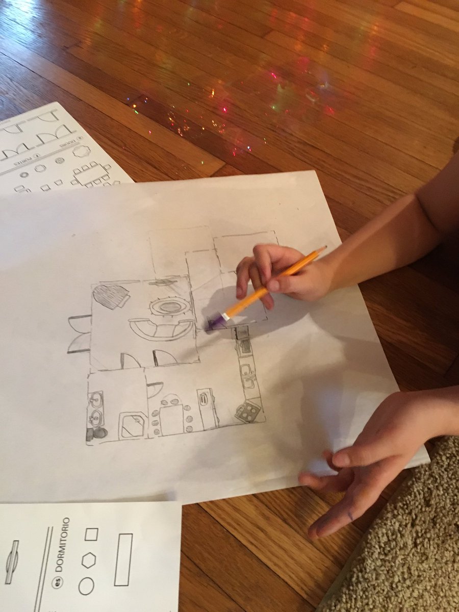 athorsen316's tweet photo. We are loving Winter Break. Spending the day being creative. #MakingSoap #DesigningHomes #SelfGuidedPlayMatters https://t.co/htFkgR6yDK