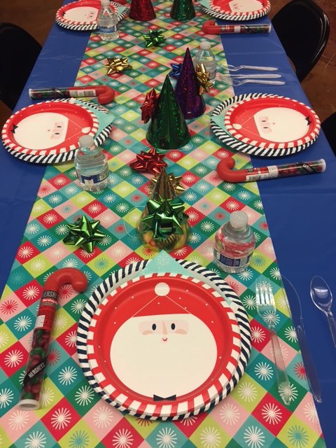 Some special guests today at <a href="/GortonCenter/">Gorton Center</a> - an amazing kids from North Elementary School in Waukegan joined us for lunch!.